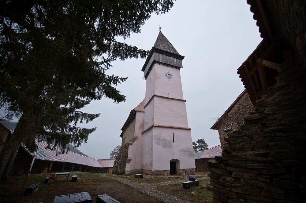 Biserica fortificată din Meșendorf